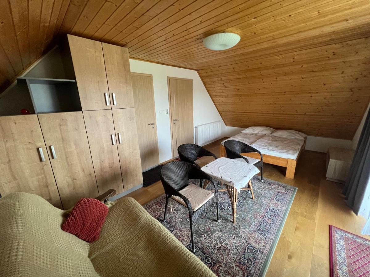 Mandula Apartmanok Badacsonytomaj Exterior foto