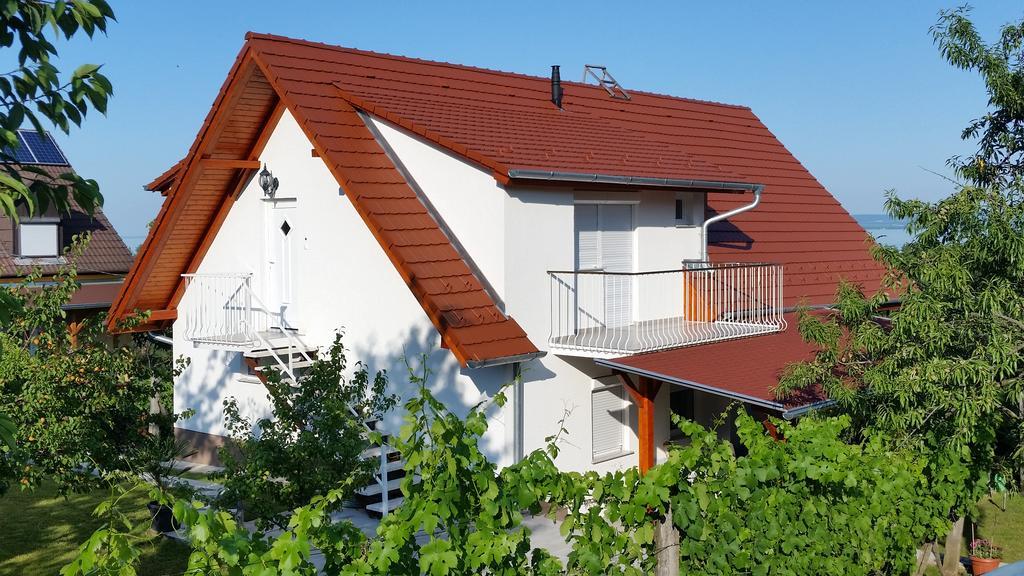 Mandula Apartmanok Badacsonytomaj Exterior foto