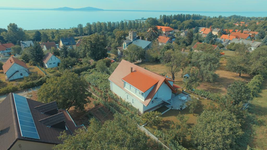 Mandula Apartmanok Badacsonytomaj Exterior foto